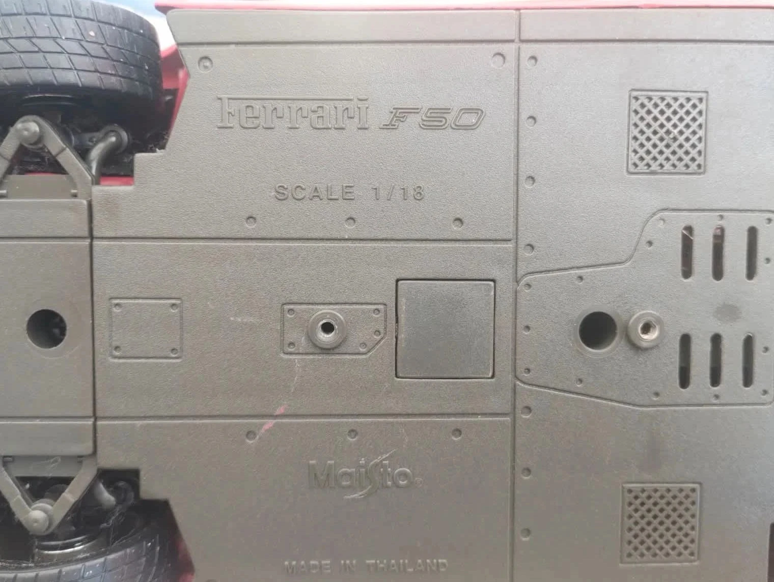 Lote de 2 carros de coleção, Ferrari e BMW, modelo 1/18 – photo 5